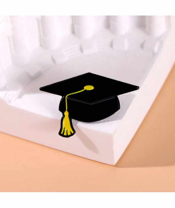 PIN GRADUACIÓN BIRRETE + DIPLOMA ROJO - Regalos Graduaciones