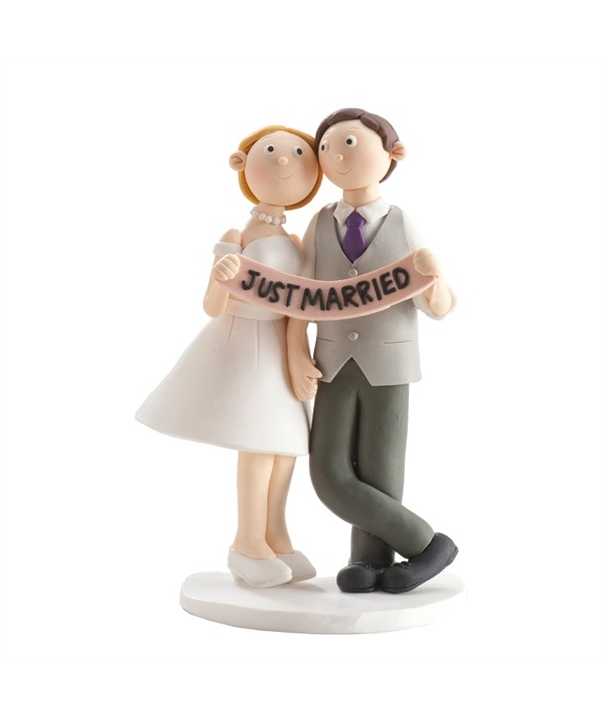 Pareja novios Justa Married